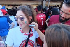 李彩桦变迷妹亲赴赛场为C罗加油 高马尾清爽可爱 李彩桦变迷妹亲赴赛场为C罗加油 高马尾清爽可爱